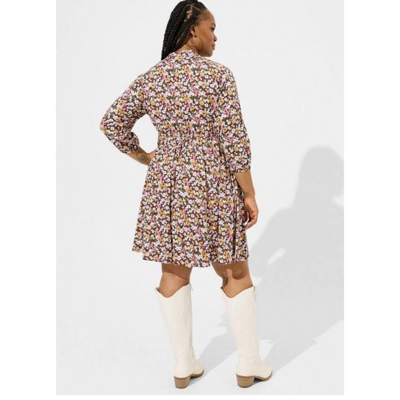 Torrid Women's Multicolor Floral Stretch Challis Front Keyhole Mini Dress NWT - Picture 3 of 4